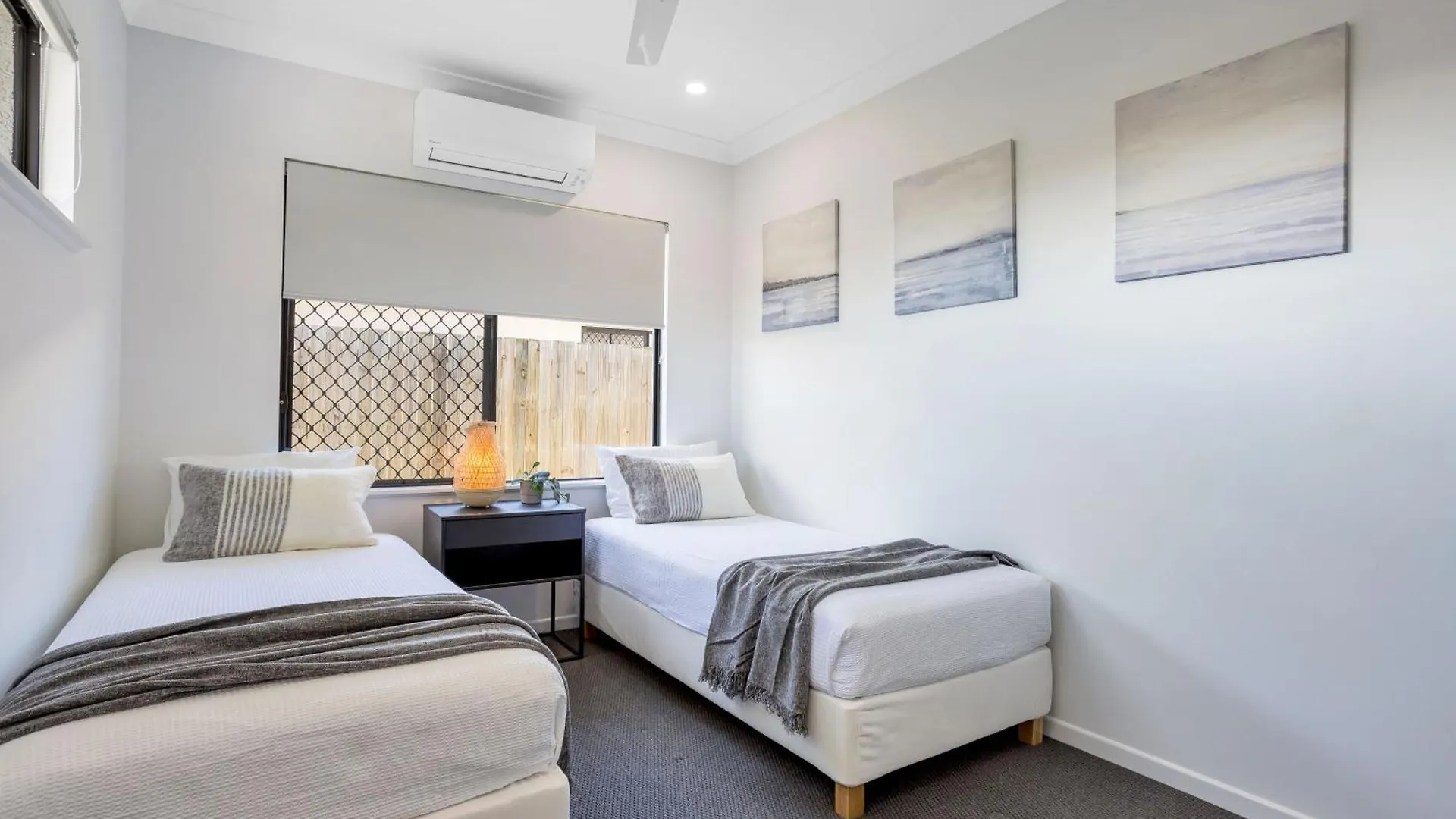Feriehus Trinity Beach 4Br Modern Getaway With Spa, Pet Friendly