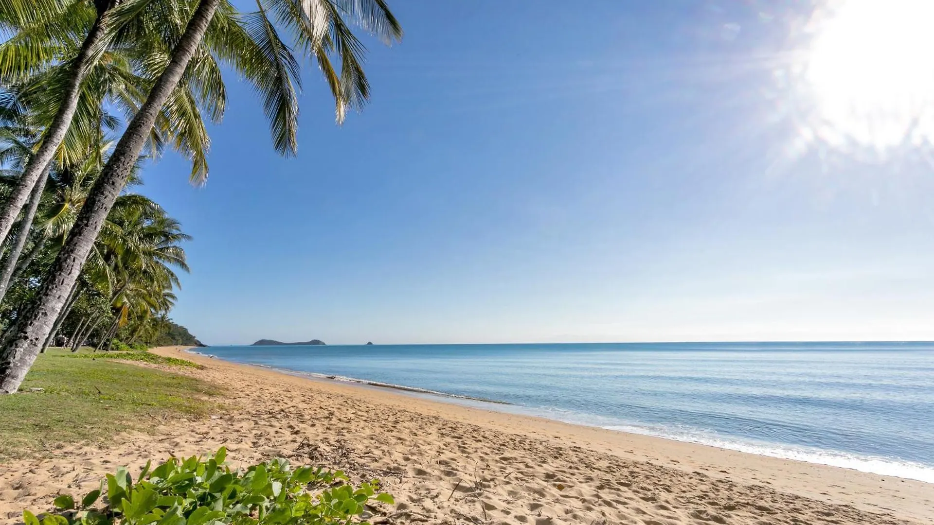 Trinity Beach 4Br Modern Getaway With Spa, Pet Friendly 0*, Trinity Beach Australien